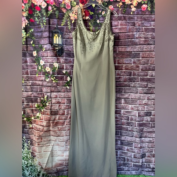 Ikara Gray Formal Dress with Sequins - Picture 2 of 4